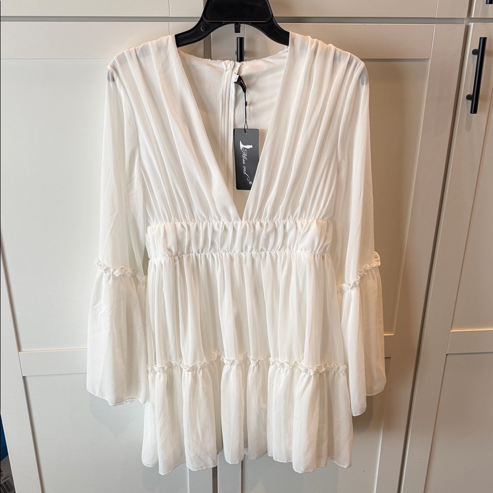 Diane von Furstenberg White V-Neck Mini Dress